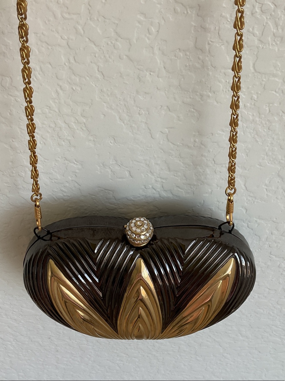 Gold and Black/Charcoal Gray Sculpted Leaf Crossbody Metal Clutch - Women Bags - Picture 5 of 15